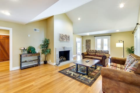 Spacious Prospect Cottage w/ Deck & Scenic Views Cottage in Jefferson County