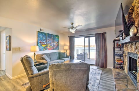 Osage Beach Resort Condo w/ Community Pool! Apartment in Osage Beach