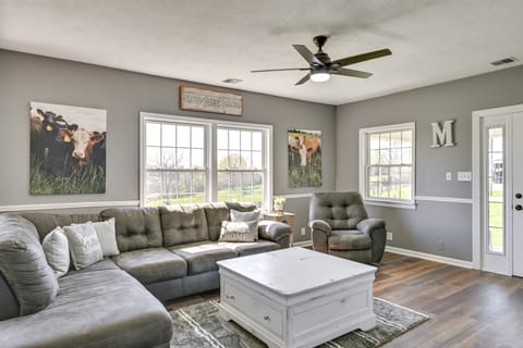 Quiet Kentucky Vacation Rental w/ Hot Tub House in Ohio