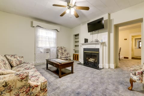 Springfield Vacation Rental Near MCM Springfield! Apartment in Springfield