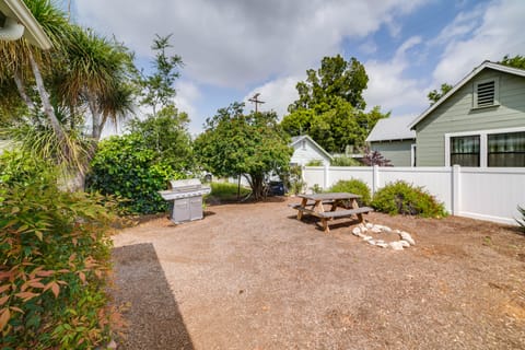 Charming Redlands Duplex Near Park w/ Shared Yard Apartment in Redlands