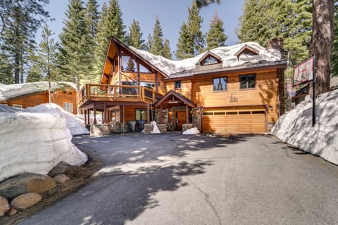 'One Moose Lodge' Tahoe Donner Vacation Rental! House in Truckee