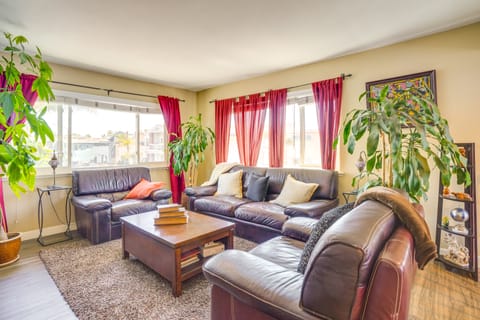 Newport Beach Vacation Rental: Steps to Shore! Apartment in Balboa Peninsula