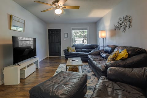 Pet-Friendly Pensacola Vacation Rental w/ Patio Apartment in Bellview