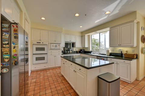 Luxury Encinitas Vacation Rental w/ Private Pool House in Encinitas