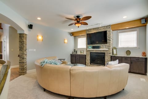 Ocean City Home w/ Fire Pit & Grill: Walk to Beach House in Ocean City