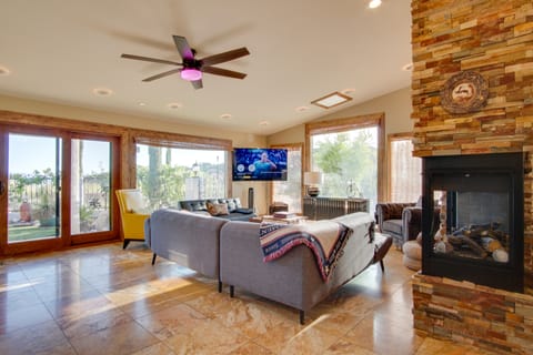 Luxe Catalina Foothills Hideaway w/ Private Pool House in Catalina Foothills