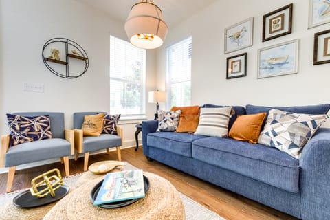 1 Mi to Downtown: Modern Ocean Springs Cottage Cottage in Ocean Springs