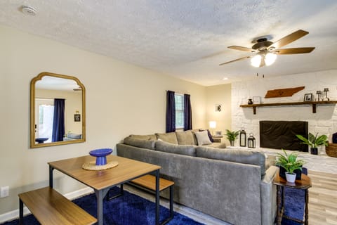 Bright Knoxville Vacation Rental w/ Large Backyard House in Knoxville
