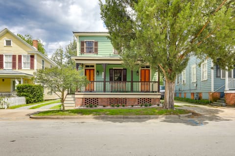 Victorian Vacation Rental Apt in Downtown New Bern Apartment in New Bern