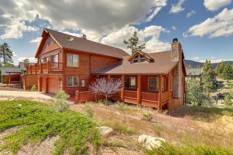 Elegant Big Bear Cabin - Half Mi to Big Bear Lake! House in Big Bear