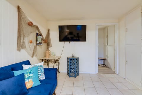 ‘Cabana Breeze' Rockport Rental: 2 Blocks to Bay! Apartment in Rockport