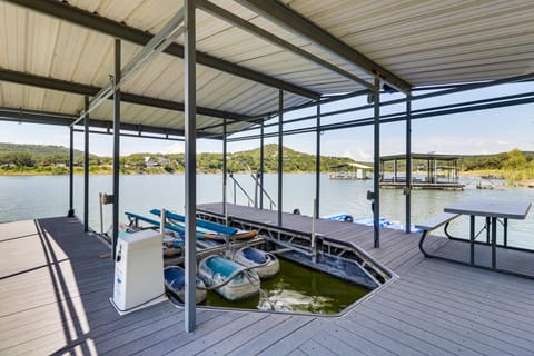 Lake Travis House w/ Private Dock, Pool & Hot Tub! House in Jonestown