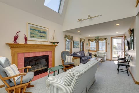 Inviting Rockport Rental w/ Deck: Walk to Beach! House in Rockport