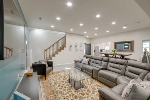 Lakefront Jackson Vacation Rental w/ Shared Yard House in Ohio