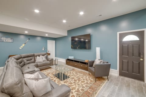 Lakefront Jackson Vacation Rental w/ Shared Yard House in Ohio