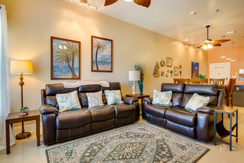 South Padre Island Vacation Rental w/ Pool Access! Apartment in South Padre Island