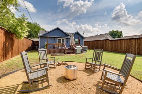 ‘Pecan Blue’ Frisco Rental: Private Yard & Hot Tub House in Frisco