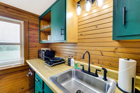 Eureka Springs Cabin Rental ~ 5 Mi to Beaver Lake! Apartment in Carroll County