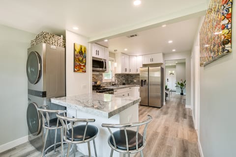 Game Nights, BBQs & Family Fun: Chicago Area Hub House in Des Plaines