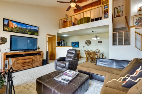 Cozy Silverthorne Condo w/ Balcony + Mtn Views! Apartment in Wildernest