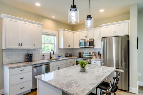 Getaway w/ Fire Pit: 3 Mi to River Arts District! House in Asheville