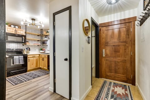 Pool + Ski-In Access: Copper Mountain Condo! Apartment in Copper Mountain