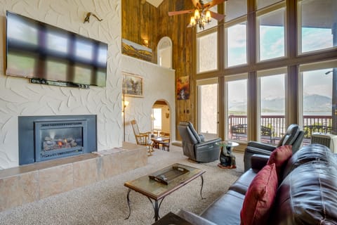 Dillon Vacation Rental: Hot Tub & Beautiful Views! House in Dillon