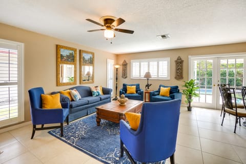 Near Busch Gardens: Sunny Florida Retreat w/ Pool! House in Palm Harbor