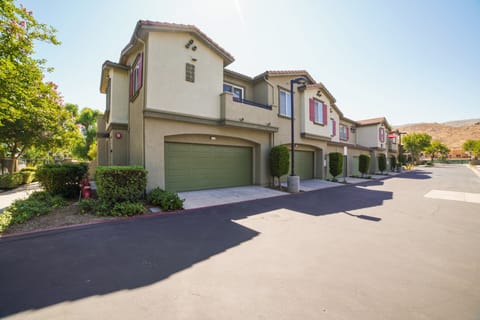 Modern Moreno Valley Oasis w/ Private Patio Apartment in Moreno Valley