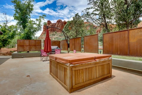 Hot Tub & Red Rock Views: Sedona Escape! House in Sedona
