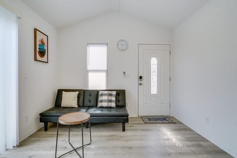 Sleek + Modern El Paso Retreat ~ 6 Mi to Downtown! House in El Paso