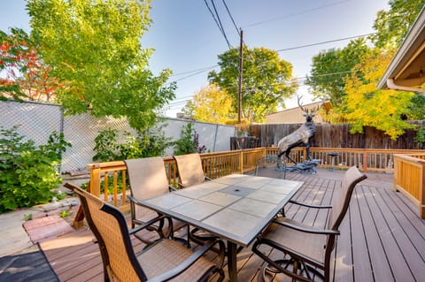 Pet-Friendly Gem w/ Private Yard in Westminster! House in Westminster