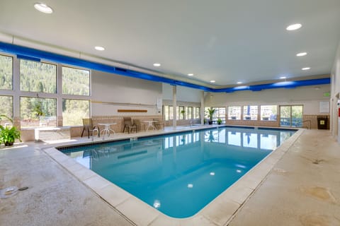 Keystone Lake Haven: Heated Pool & Ski Shuttle! Apartment in Keystone