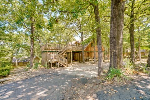 Idyllic Eufaula Vacation Rental: Close to Lake! House in Longtown