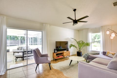 Lanai & Fire Pit: Peaceful Palm Coast Home! House in Palm Coast