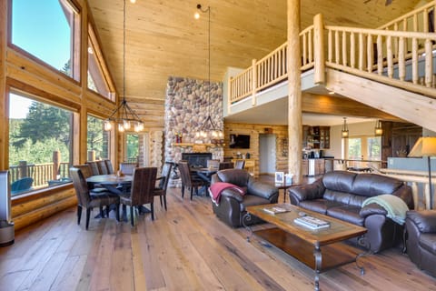 Alma Mountain Getaway w/ Private Hot Tub & Views House in Park County