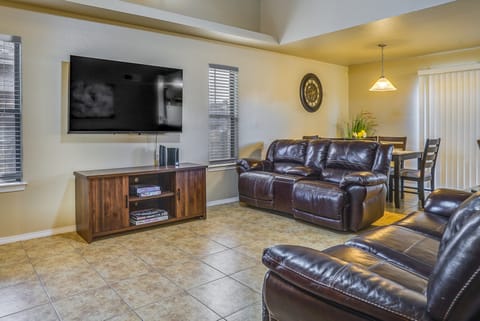 Sunny El Paso Home w/ Private Yard! House in El Paso