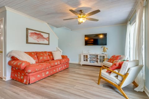 Creekfront Dauphin Island Cottage: Walk to Gulf! Cottage in Dauphin Island