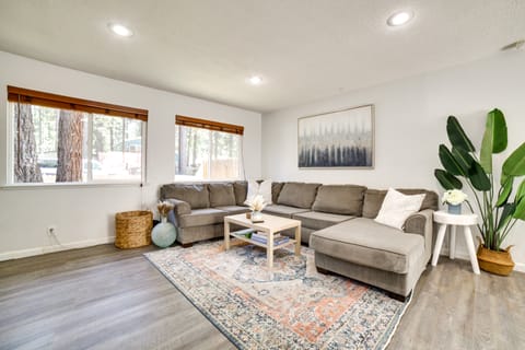 Pet-Friendly South Lake Tahoe Vacation Rental! House in Al Tahoe