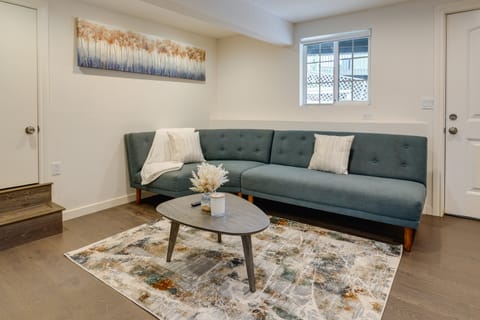 Efficiently Equipped Pacifica Apt - 1 Mi to Beach! Apartment in Daly City