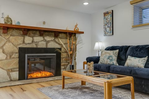 Quakertown Vacation Rental: Close to Hiking Trails Appartement in Quakertown