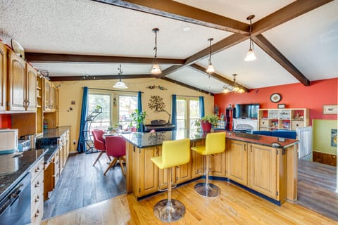 Colorado Springs Home w/ Patio & Ping Pong Table! House in Colorado Springs