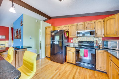 Colorado Springs Home w/ Patio & Ping Pong Table! House in Colorado Springs