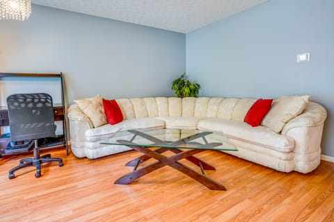 Fire Pit, Fenced-in Yard, Grill: Cozy Ohio Retreat House in Ohio