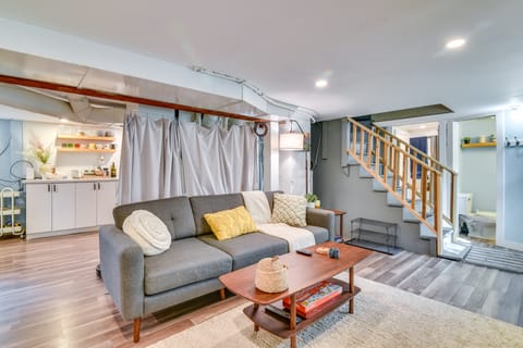 5 Mi to Dtwn Portland: Walkable Studio Suite Apartment in Sellwood - Moreland