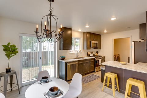 Dolores Townhome w/ Mountain Views: Near River! Apartment in Dolores