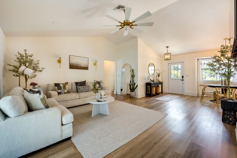 Chic Bonita Springs Vacation Rental, 6 Mi to Beach House in Bonita Springs