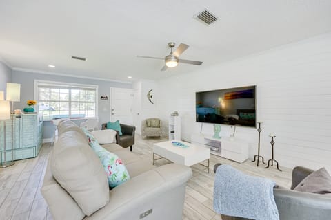 Modern Coastal Home w/ Pool: Mins to Beach & Mayo! House in Jacksonville Beach