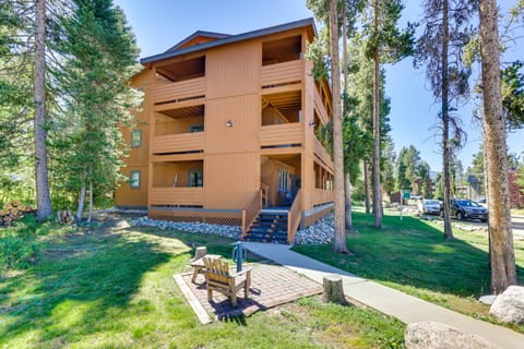 Winter Park Condo w/ Private Balcony: Near Skiing! Apartment in Fraser